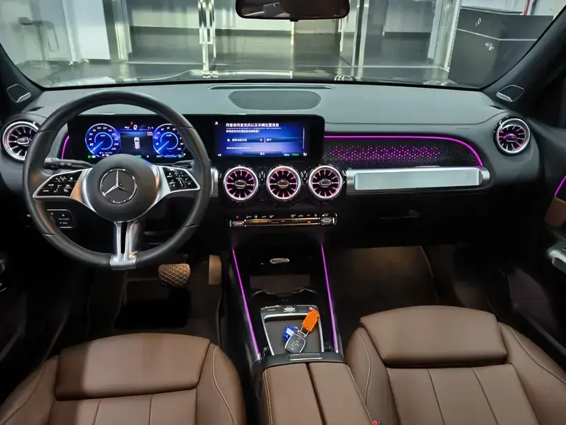 2023 Mercedes-Benz EQB с пробегом 14 500 км