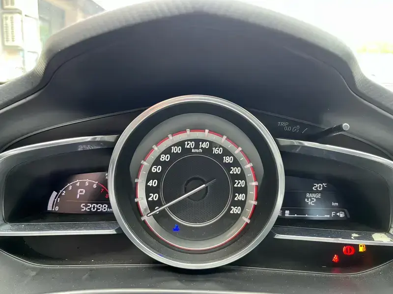 2016 Mazda Axela с пробегом 52 000 км