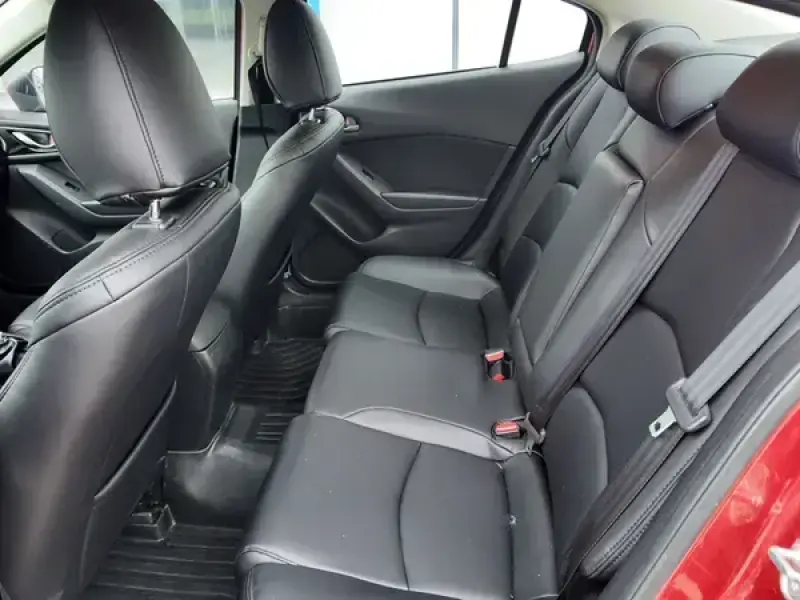 2016 Mazda Axela с пробегом 52 000 км