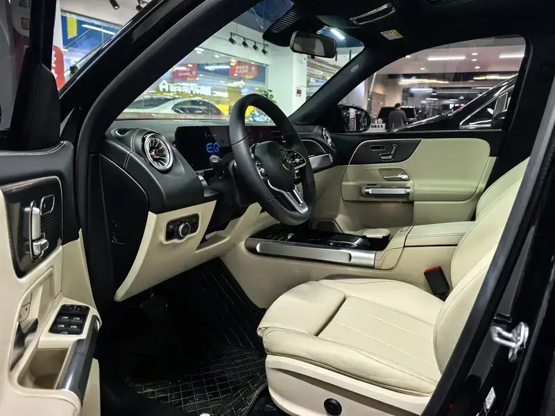 2023 Mercedes-Benz EQB с пробегом 21 000 км