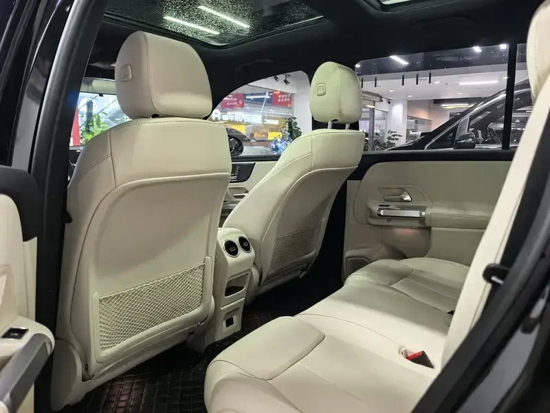 2023 Mercedes-Benz EQB с пробегом 21 000 км