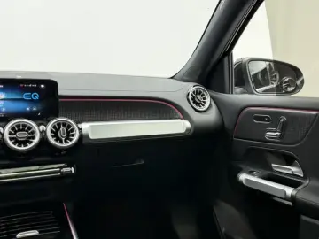 2023 Mercedes-Benz EQB с пробегом 47 000 км