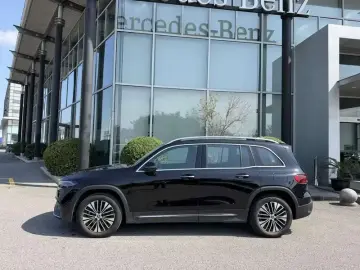 2025 Mercedes-Benz EQB с пробегом 18 100 км