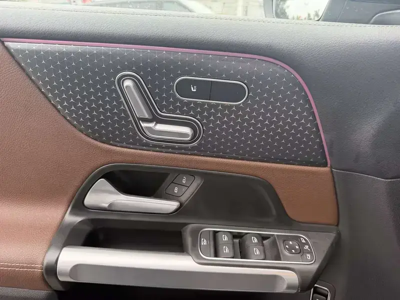 2023 Mercedes-Benz EQB с пробегом 16 500 км