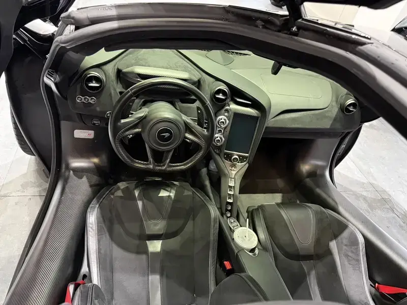 2019 McLaren 720S с пробегом 34 000 км