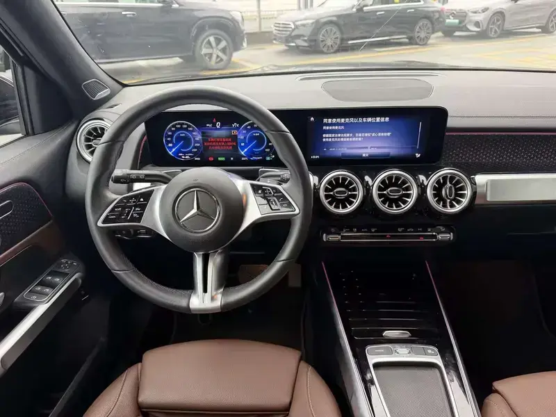 2023 Mercedes-Benz EQB с пробегом 16 500 км