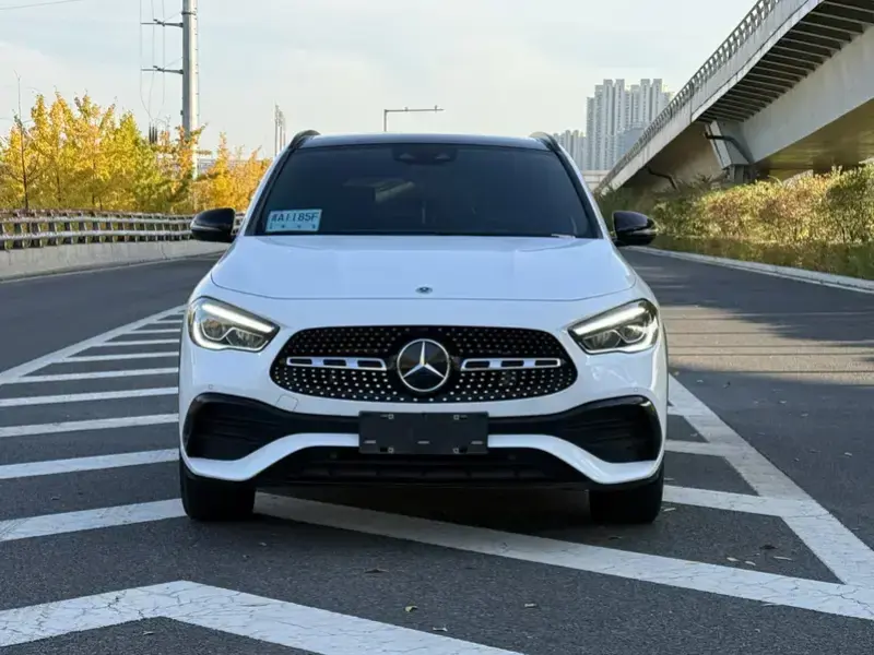 2023 Mercedes-Benz GLA с пробегом 60 000 км