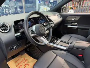 2024 Mercedes-Benz GLA с пробегом 15 000 км