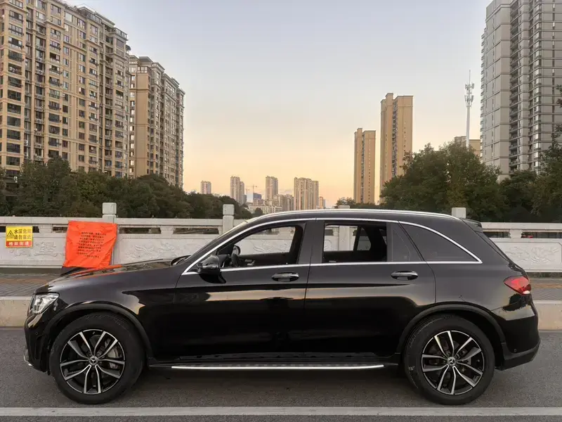 2022 Mercedes-Benz GLC с пробегом 70 000 км