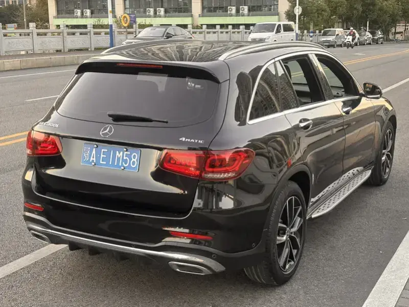 2022 Mercedes-Benz GLC с пробегом 70 000 км