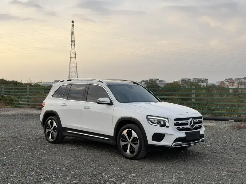 2023 Mercedes-Benz GLB с пробегом 44 000 км