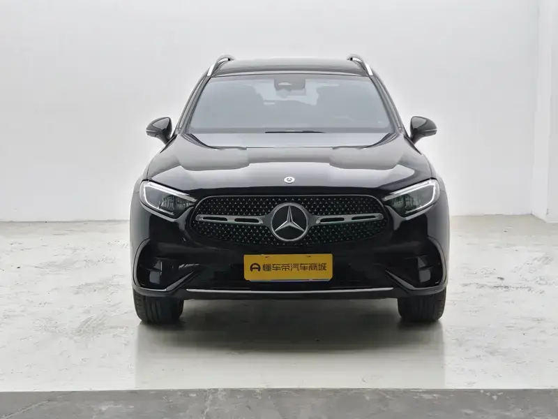 2025 Mercedes-Benz GLC с пробегом 13 400 км
