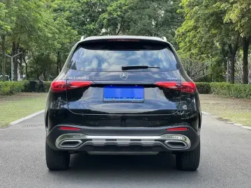 2025 Mercedes-Benz GLC с пробегом 10 800 км