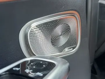 2025 Mercedes-Benz GLC с пробегом 10 800 км
