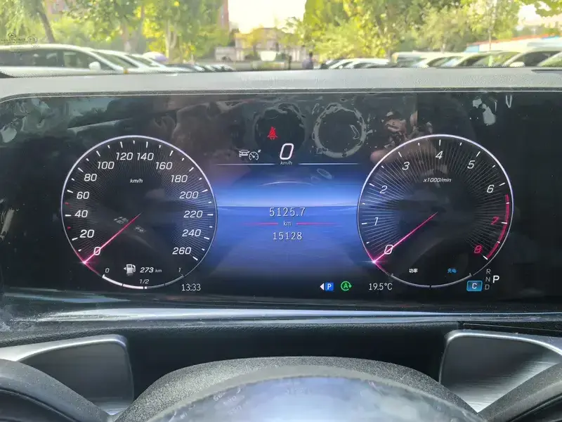 2024 Mercedes-Benz GLB с пробегом 15 000 км