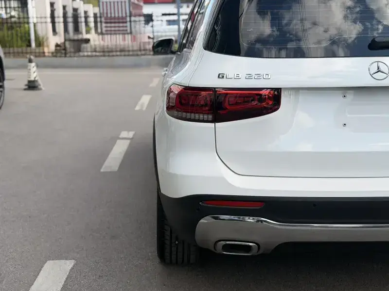 2023 Mercedes-Benz GLB с пробегом 30 000 км