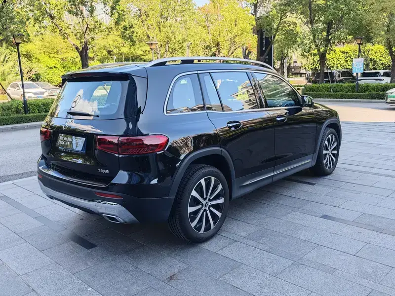 2025 Mercedes-Benz GLB с пробегом 20 000 км