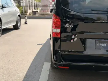 2025 Mercedes-Benz Vito с пробегом 17 000 км