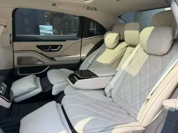 2024 Mercedes-Benz Maybach S-Класс с пробегом 8 300 км