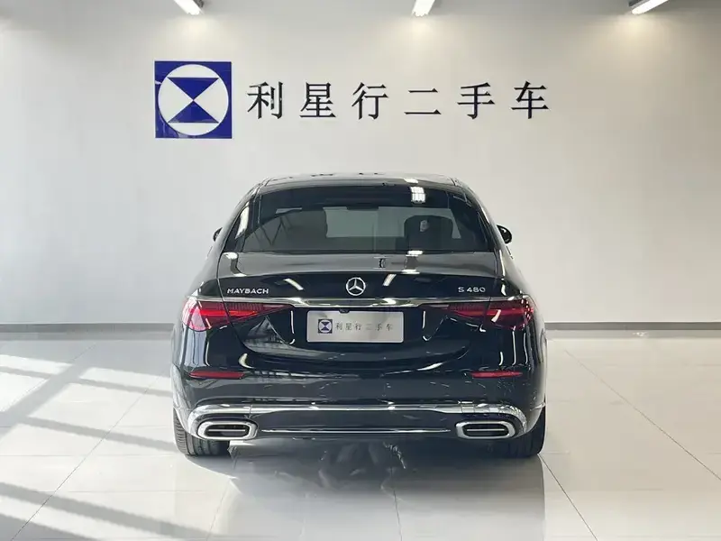 2025 Mercedes-Benz Maybach S-Класс с пробегом 4 600 км