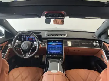 2025 Mercedes-Benz Maybach S-Класс с пробегом 4 600 км