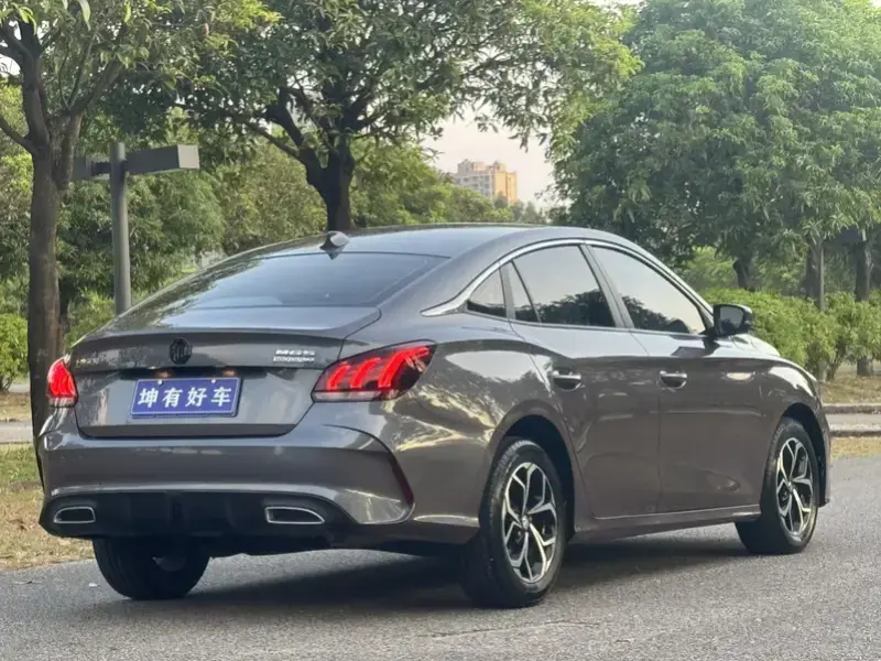 2021 MG 5 с пробегом 32 000 км