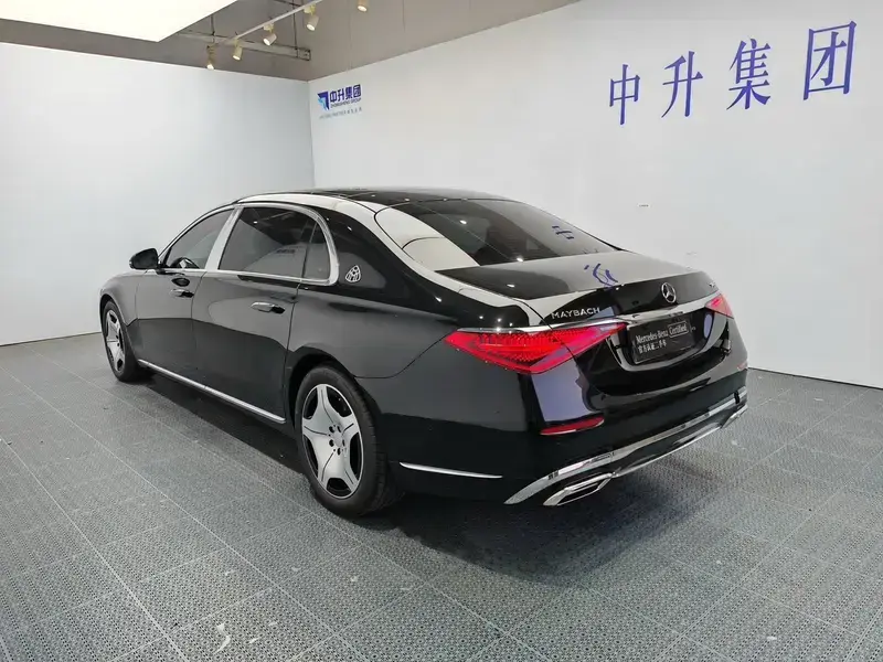 2025 Mercedes-Benz Maybach S-Класс с пробегом 12 200 км