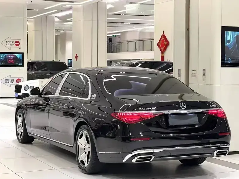 2025 Mercedes-Benz Maybach S-Класс с пробегом 18 000 км