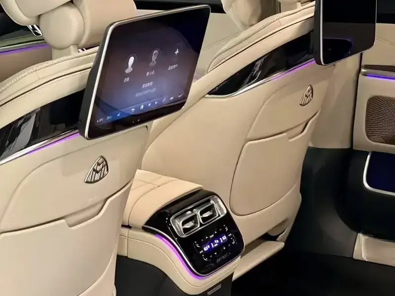 2025 Mercedes-Benz Maybach S-Класс с пробегом 18 000 км