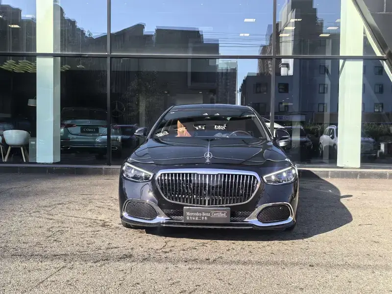 2025 Mercedes-Benz Maybach S-Класс с пробегом 5 000 км