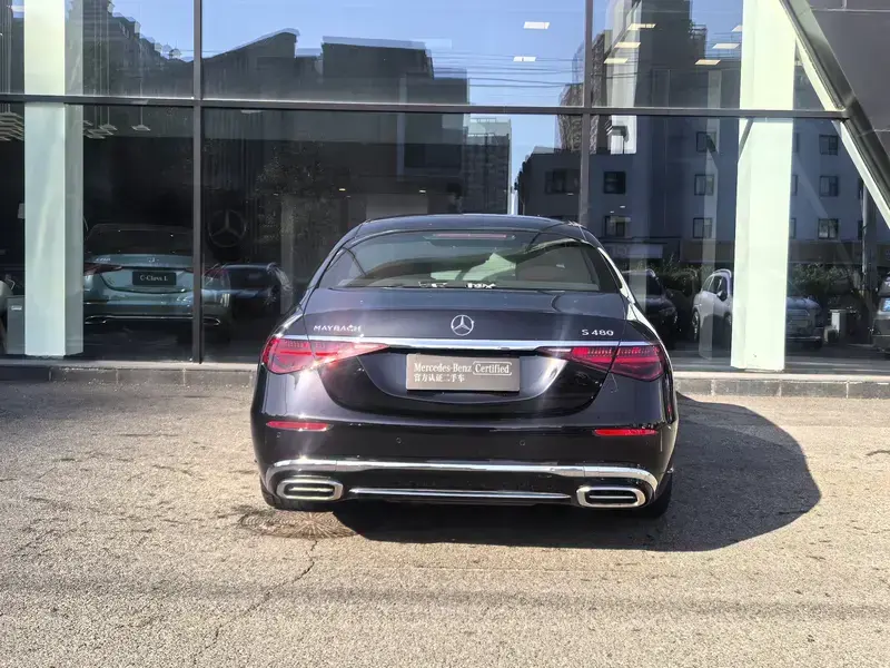 2025 Mercedes-Benz Maybach S-Класс с пробегом 5 000 км