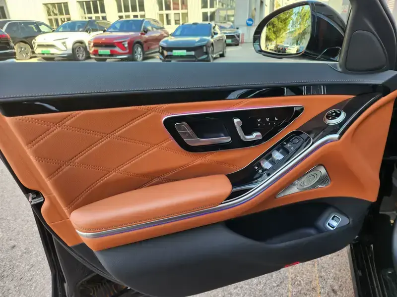 2025 Mercedes-Benz Maybach S-Класс с пробегом 5 000 км