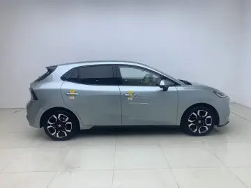 2026 MG 4 EV с пробегом 12 300 км
