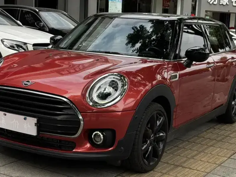 2022 Mini Clubman с пробегом 54 000 км