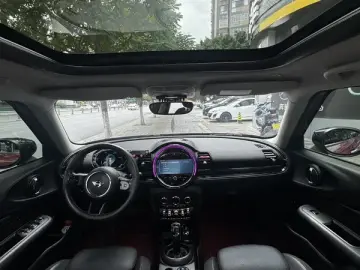 2022 Mini Clubman с пробегом 54 000 км