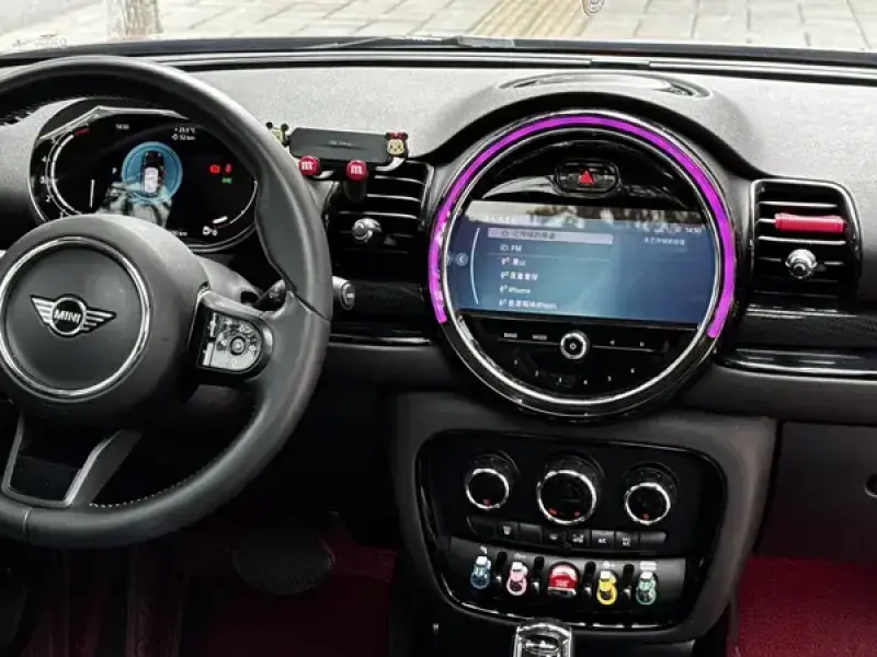 2022 Mini Clubman с пробегом 54 000 км