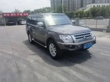 2017 Mitsubishi Pajero с пробегом 120 000 км