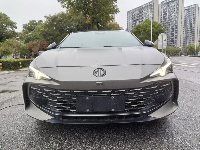 2023 MG 7 с пробегом 32 000 км