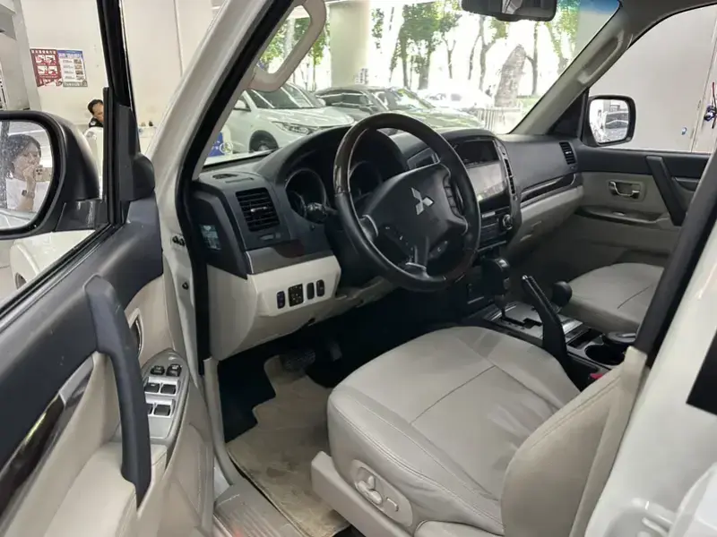2019 Mitsubishi Pajero с пробегом 108 000 км