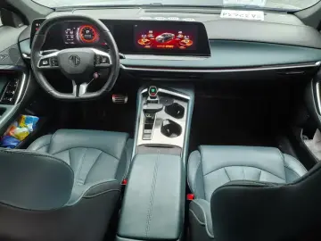 2023 MG 7 с пробегом 32 000 км