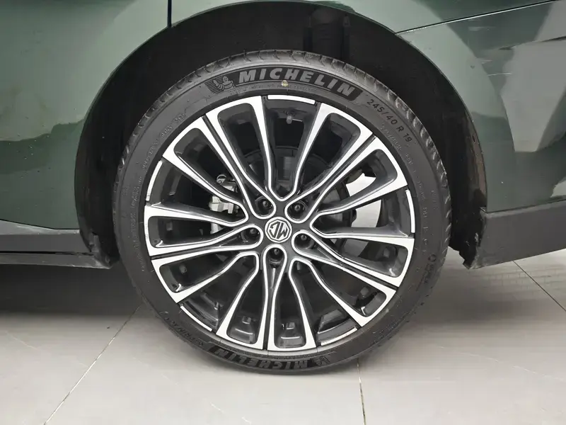2023 MG 7 с пробегом 12 300 км