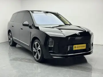 2026 Nio ES8 с пробегом 8 700 км