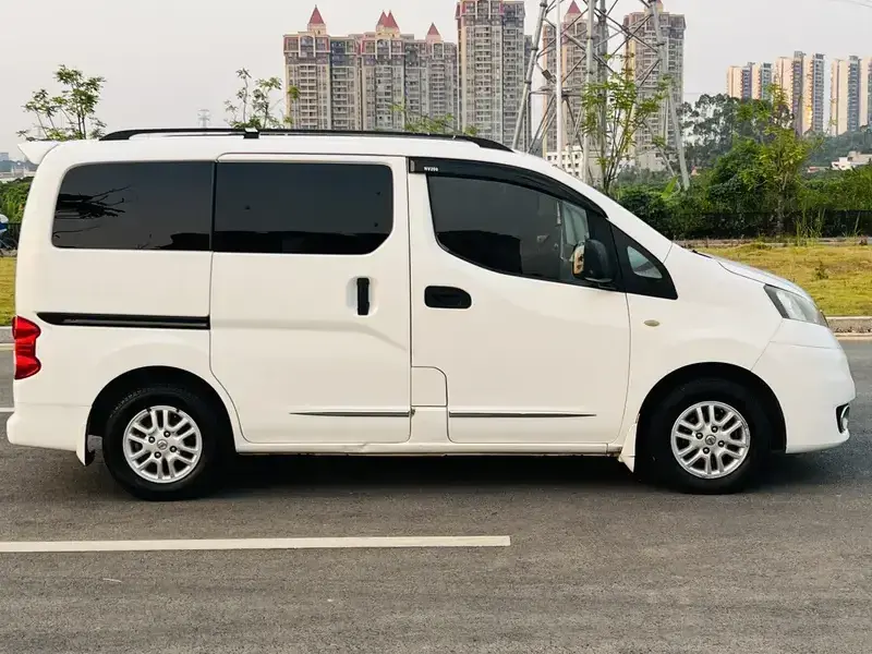 2014 Nissan NV200 с пробегом 150 000 км