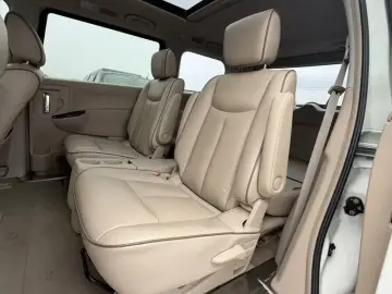 2015 Nissan Quest с пробегом 149 000 км