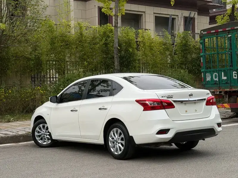 2024 Nissan Sylphy с пробегом 14 000 км