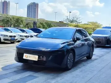 Nissan N6