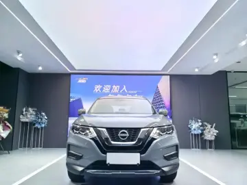 2025 Nissan X-Trail с пробегом 4 800 км