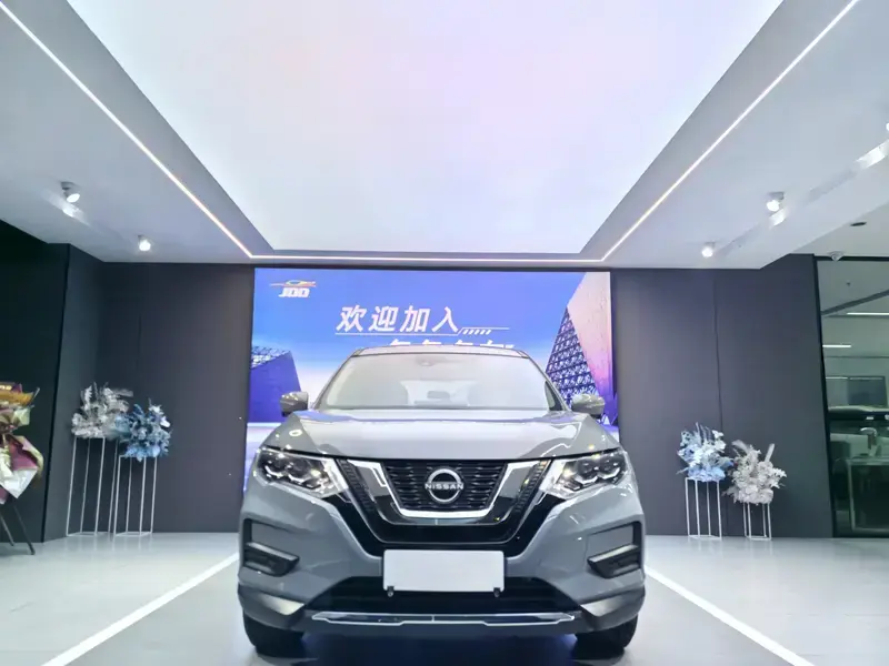 2025 Nissan X-Trail с пробегом 4 800 км