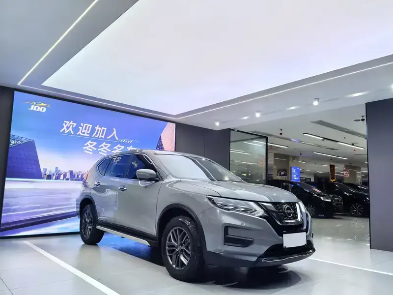 2025 Nissan X-Trail с пробегом 4 800 км
