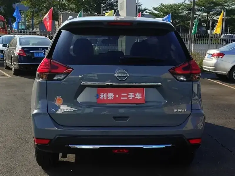 2025 Nissan X-Trail с пробегом 400 км